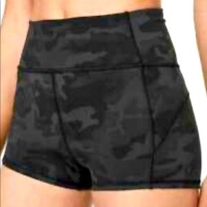 Camo Lululemon in-movement shorts